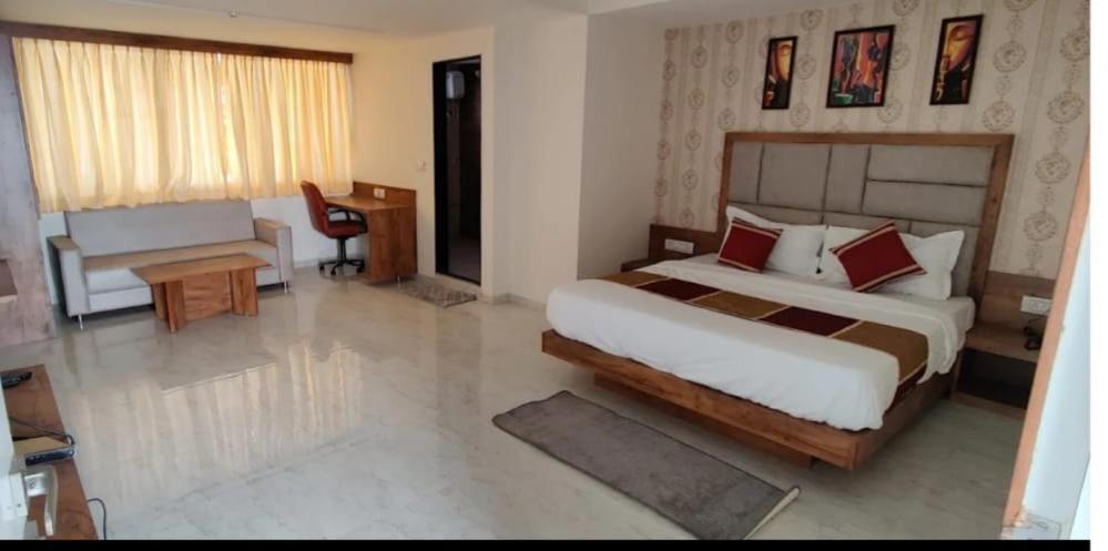 Hotel Legrand.Inn Ahmadábád Kültér fotó